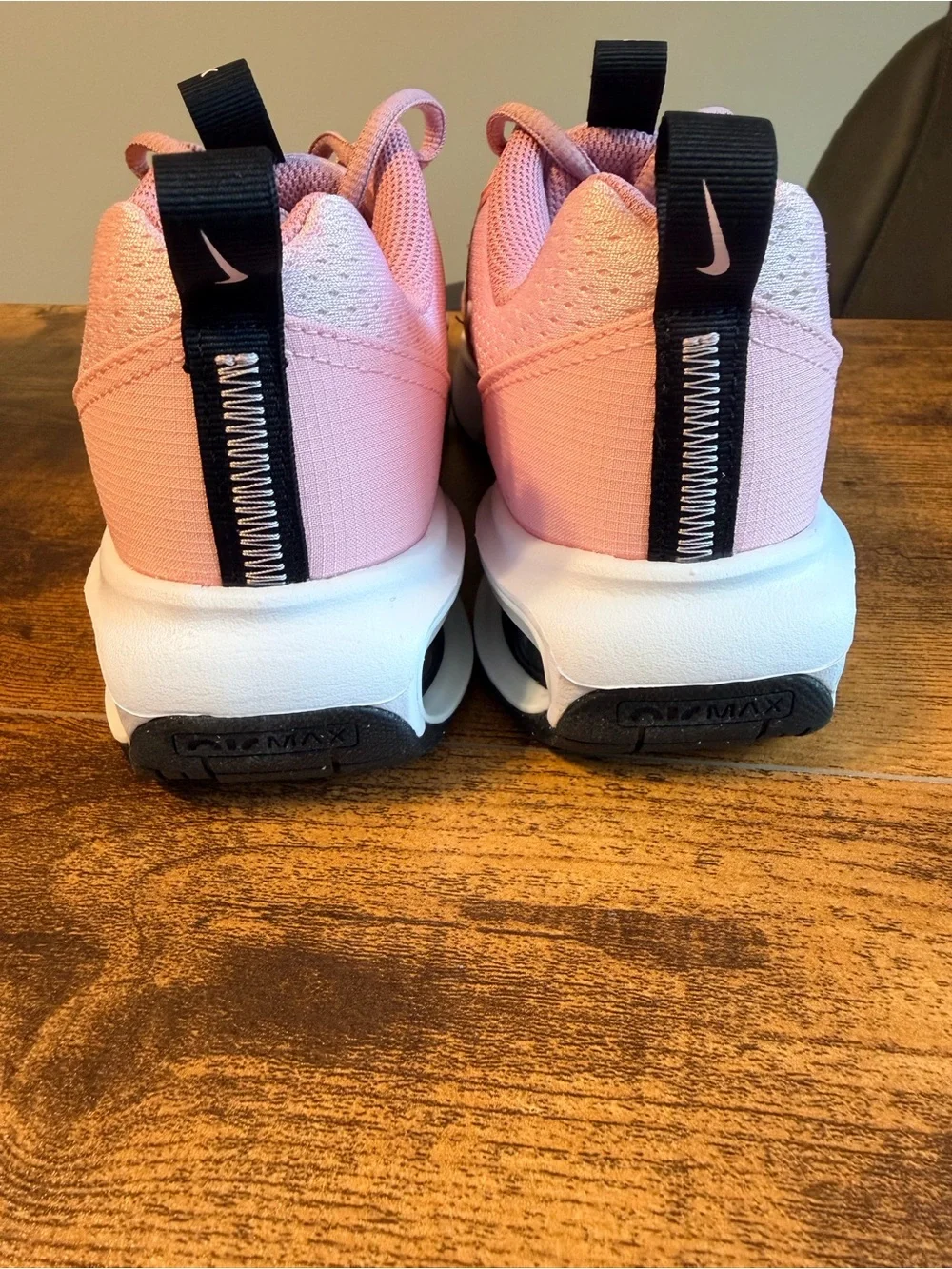 Nike Kids Pink & White Air Cushion Running Sneakers 4.5Y/6W